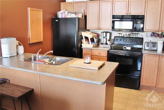 c - 170 Waterbridge Drive, Condo with 2 bedrooms, 1 bathrooms and 2 parking in Ottawa ON | Image 10