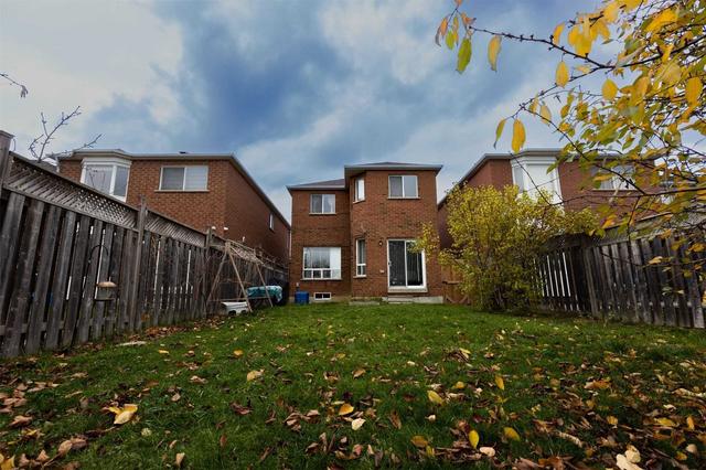9 Condotti Dr, House detached with 3 bedrooms, 3 bathrooms and 5 parking in Vaughan ON | Image 9