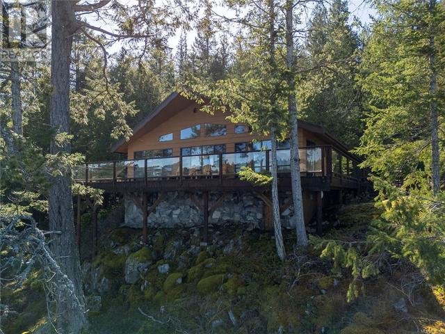 651 Gorge Harbour, House detached with 4 bedrooms, 3 bathrooms and null parking in Strathcona B BC | Image 14