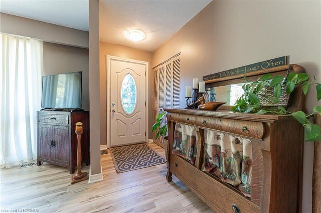 112 Clearview Crescent, House detached with 2 bedrooms, 3 bathrooms and 5 parking in Meaford ON | Image 10