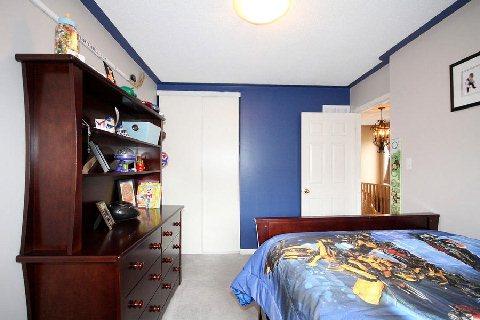36 - 4 Carriage Walk, Townhouse with 3 bedrooms, 3 bathrooms and 1 parking in Aurora ON | Image 10