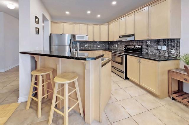 5 Angelico Ave, House detached with 3 bedrooms, 3 bathrooms and 3 parking in Vaughan ON | Image 7