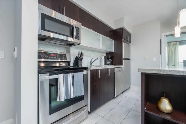 1806 - 80 Western Battery Rd, Condo with 2 bedrooms, 2 bathrooms and 1 parking in Toronto ON | Image 27
