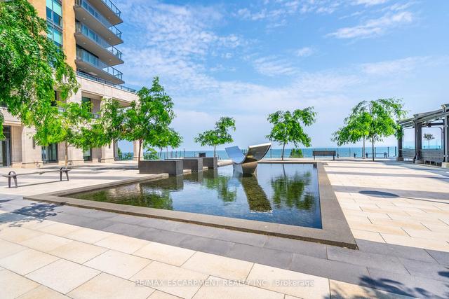 401 - 2060 Lakeshore Rd, Condo with 1 bedrooms, 1 bathrooms and 2 parking in Burlington ON | Image 32