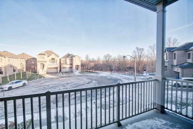 6 Ken Betz Crt, House detached with 4 bedrooms, 4 bathrooms and 4 parking in Whitchurch Stouffville ON | Image 3