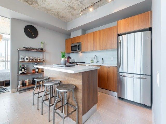 1312 - 318 King St E, Condo with 2 bedrooms, 2 bathrooms and 1 parking in Toronto ON | Image 4