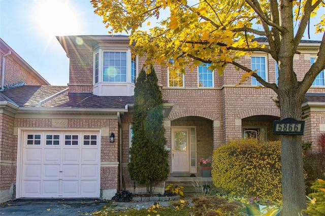 5866 Chalfont Cres, House attached with 3 bedrooms, 3 bathrooms and 3 parking in Mississauga ON | Image 1