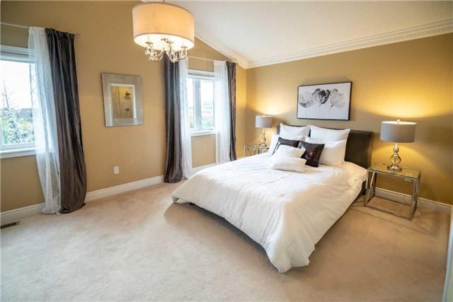 1134 Woodington Lane, House attached with 3 bedrooms, 10 bathrooms and 1 parking in Oakville ON | Image 12