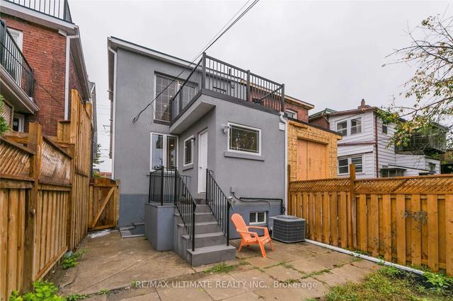1 - 701 Dupont St, House semidetached with 2 bedrooms, 1 bathrooms and 0 parking in Toronto ON | Image 7