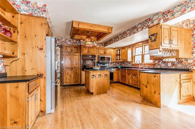 7449 Nottawa Sideroad E, House detached with 4 bedrooms, 2 bathrooms and null parking in Clearview ON | Image 12