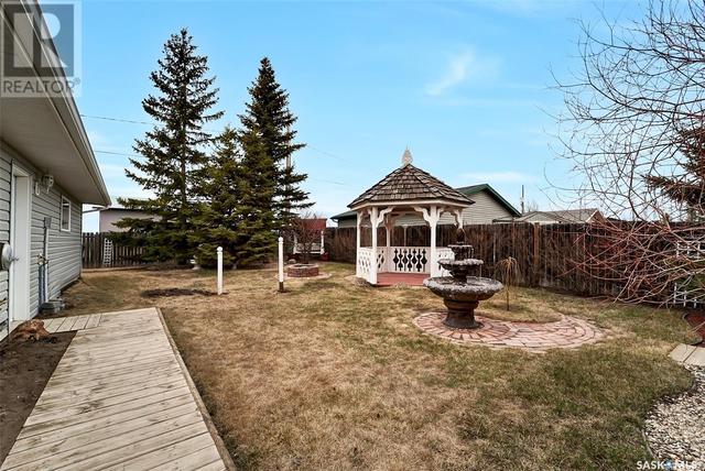 609 Albert Street, House detached with 3 bedrooms, 3 bathrooms and null parking in Radisson SK | Image 39