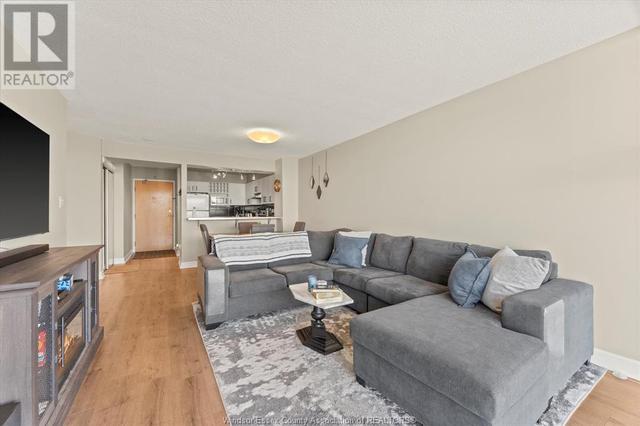 1607 - 515 Riverside Drive West, Condo with 2 bedrooms, 2 bathrooms and null parking in Windsor ON | Image 14