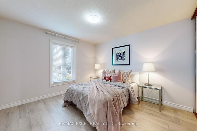 5 Oakhaven Dr, House detached with 3 bedrooms, 3 bathrooms and 4 parking in Toronto ON | Image 13