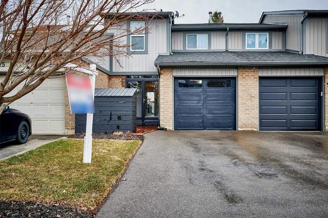 73 Gilmore Dr, House attached with 3 bedrooms, 2 bathrooms and 2 parking in Brampton ON | Image 11