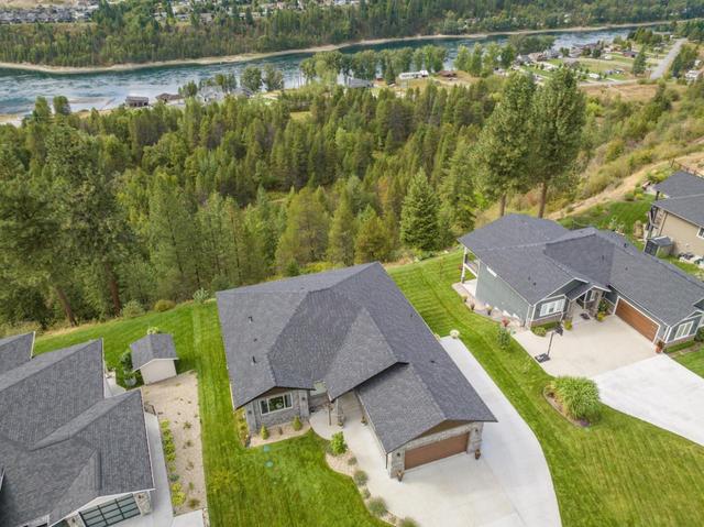 729 Prairie South Road, House detached with 4 bedrooms, 3 bathrooms and null parking in Central Kootenay J BC | Image 7