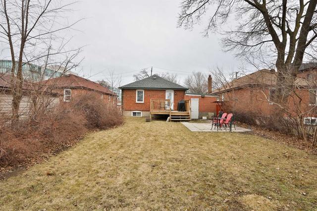 8 De Quincy Blvd, House detached with 3 bedrooms, 2 bathrooms and 5 parking in Toronto ON | Image 26
