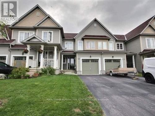 24 Lynch Cres, House attached with 3 bedrooms, 3 bathrooms and 3 parking in Hamilton ON | Image 1