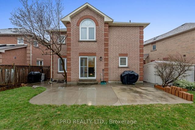 31 Fenflower Crt, House detached with 4 bedrooms, 3 bathrooms and 6 parking in Brampton ON | Image 25