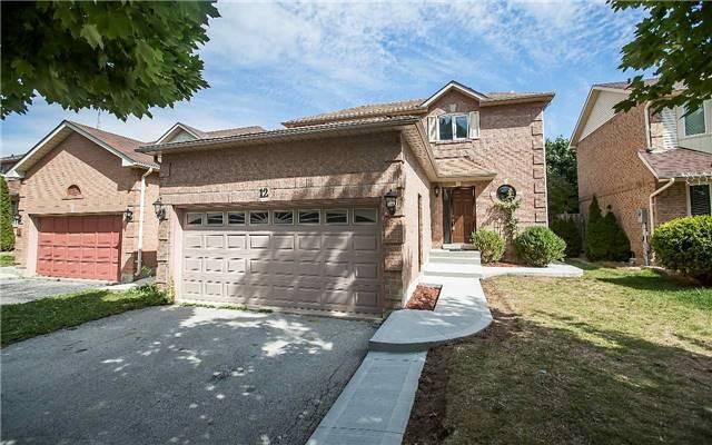 12 Vivians Cres, House detached with 3 bedrooms, 2 bathrooms and 2 parking in Brampton ON | Image 1