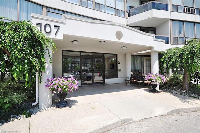608 - 107 Bagot St Street, House attached with 2 bedrooms, 1 bathrooms and 2 parking in Guelph ON | Image 13