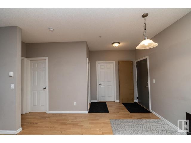 225 - 226 Macewan Rd Sw, Condo with 2 bedrooms, 2 bathrooms and null parking in Edmonton AB | Image 4