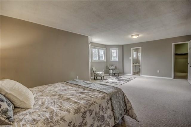 546 Laurier Cres, House detached with 4 bedrooms, 3 bathrooms and 6 parking in Pickering ON | Image 15