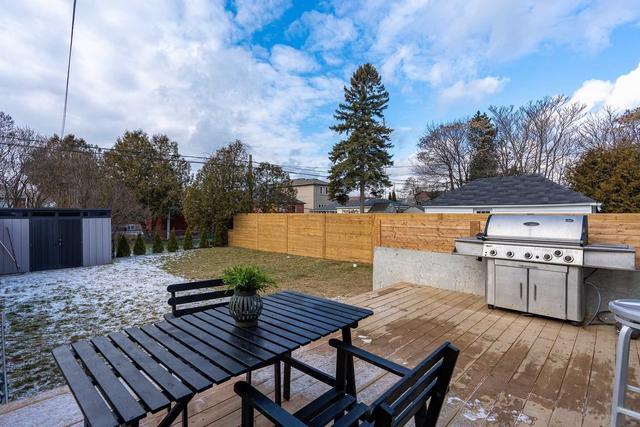 302 Linsmore Cres, House detached with 3 bedrooms, 4 bathrooms and 2 parking in Toronto ON | Image 20
