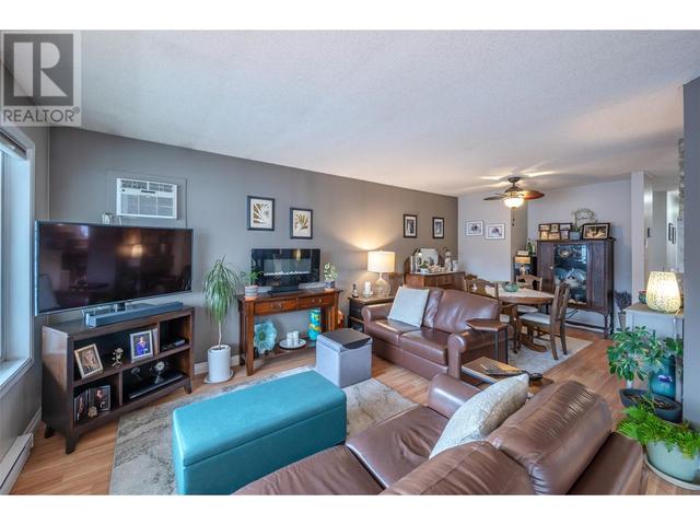 205 - 62 Dauphin Avenue, House attached with 2 bedrooms, 2 bathrooms and 1 parking in Penticton BC | Image 19