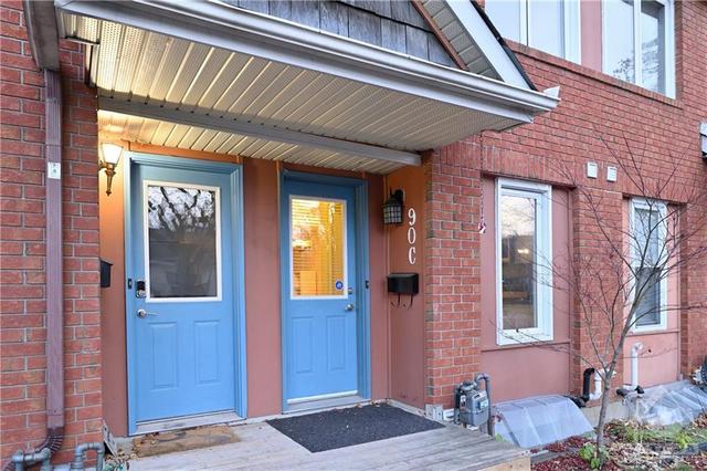 c - 90 Templeton Street, Townhouse with 2 bedrooms, 2 bathrooms and 1 parking in Ottawa ON | Image 1