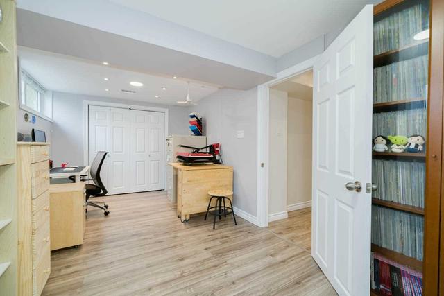 195 Sloane Ave, House detached with 3 bedrooms, 2 bathrooms and 4 parking in Toronto ON | Image 8