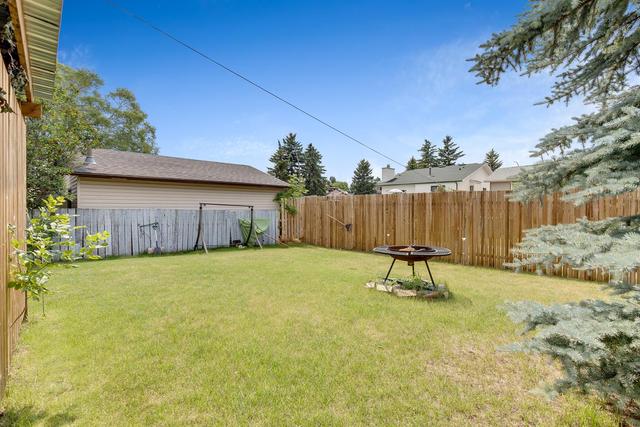 268 Woodbine Boulevard Sw, House detached with 5 bedrooms, 3 bathrooms and 4 parking in Calgary AB | Image 34
