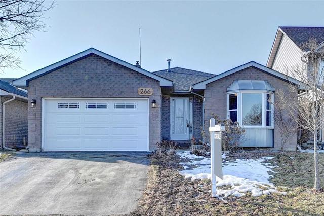 266 Scott Rd, House detached with 3 bedrooms, 2 bathrooms and 4 parking in Cambridge ON | Image 1