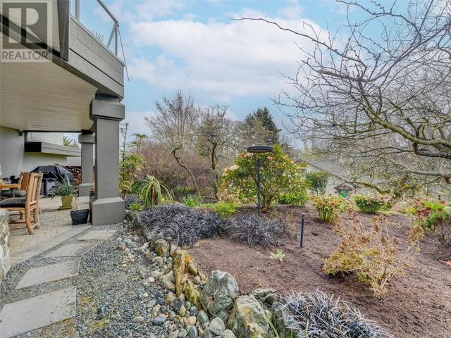 3450 Lord Nelson Way, House detached with 4 bedrooms, 3 bathrooms and 6 parking in Saanich BC | Image 56