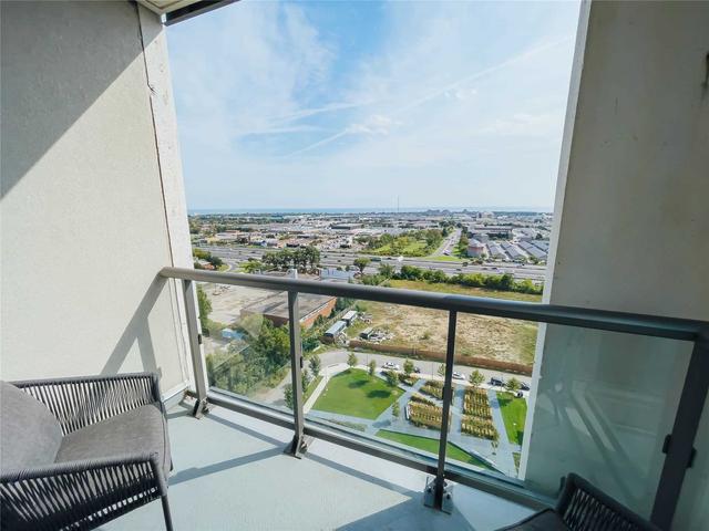1609 - 17 Zorra St, Condo with 1 bedrooms, 1 bathrooms and 1 parking in Toronto ON | Image 4