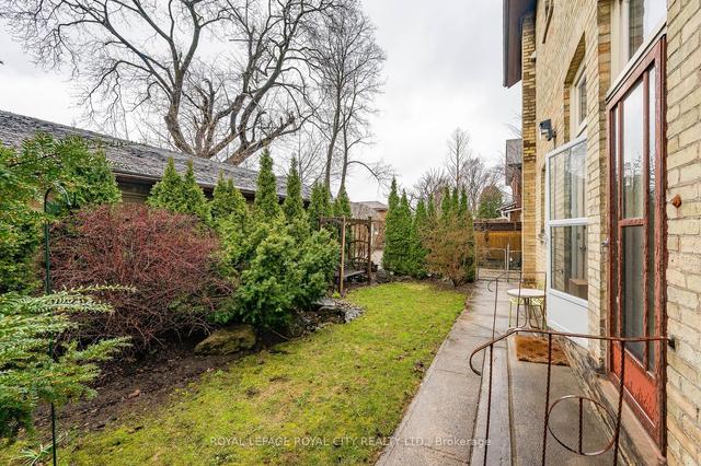 41-43 Suffolk St, House detached with 7 bedrooms, 4 bathrooms and 3 parking in Guelph ON | Image 32