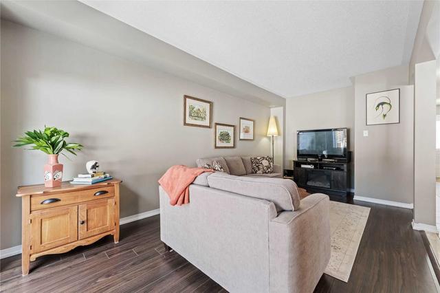24 Peartree Crt, House attached with 3 bedrooms, 3 bathrooms and 2 parking in Barrie ON | Image 8