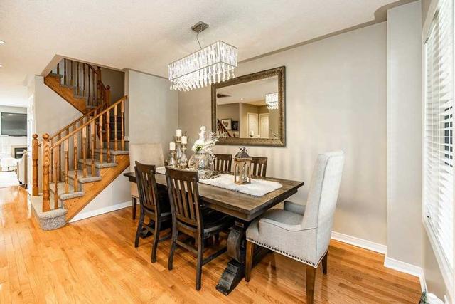 10 Rockgarden Tr, House attached with 3 bedrooms, 4 bathrooms and 3 parking in Brampton ON | Image 25