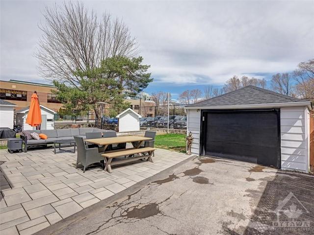 415 Hilson Avenue, House detached with 2 bedrooms, 2 bathrooms and 5 parking in Ottawa ON | Image 25