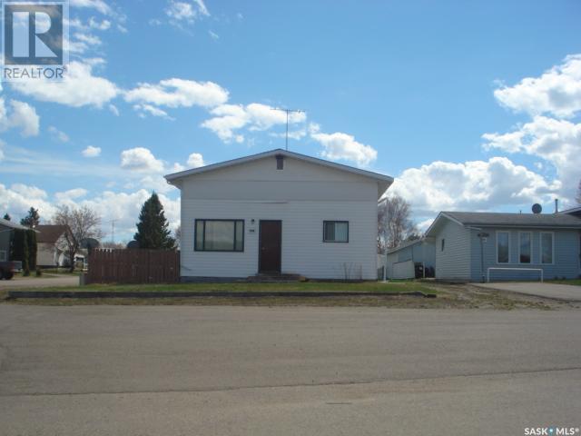 520 Main Street, House detached with 5 bedrooms, 2 bathrooms and null parking in Sturgis SK | Image 26