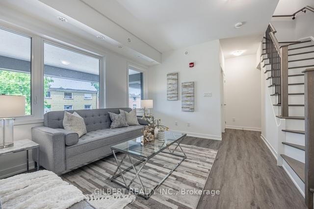 6 - 8 Marquette Ave, Townhouse with 1 bedrooms, 2 bathrooms and 0 parking in Toronto ON | Image 30