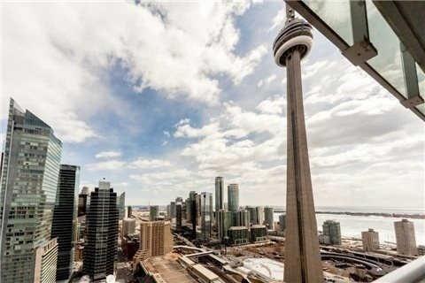 510 - 300 Front St W, Condo with 2 bedrooms, 2 bathrooms and 1 parking in Toronto ON | Image 4