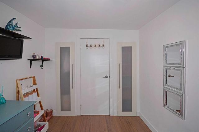 930 Eastern Ave, House attached with 3 bedrooms, 2 bathrooms and 1 parking in Toronto ON | Image 10