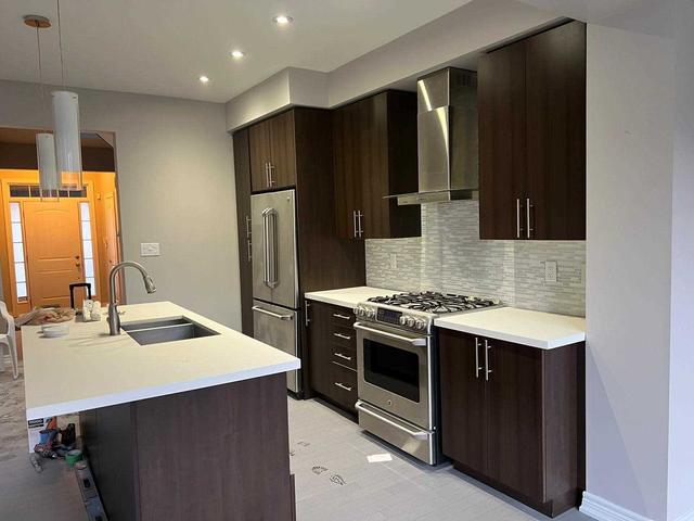 45 Snapdragon Sq, House detached with 3 bedrooms, 3 bathrooms and 3 parking in Brampton ON | Image 7