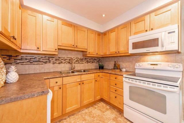 9 - 2120 Rathburn Rd E, Townhouse with 3 bedrooms, 4 bathrooms and 2 parking in Mississauga ON | Image 14