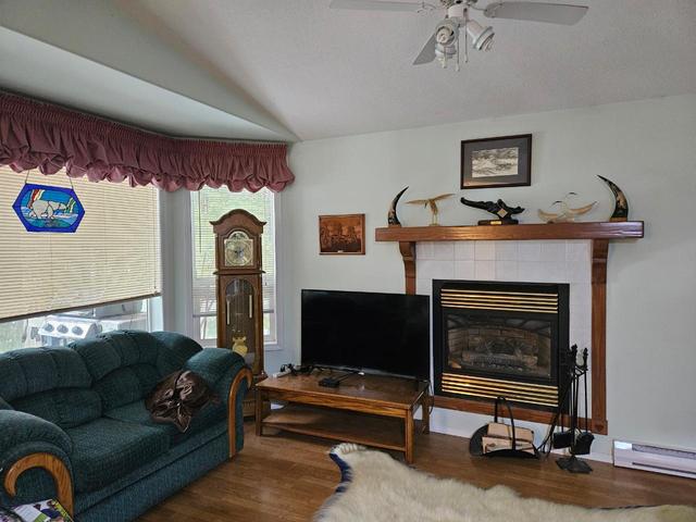 534 Bayview Road, House detached with 2 bedrooms, 2 bathrooms and null parking in Central Kootenay K BC | Image 5