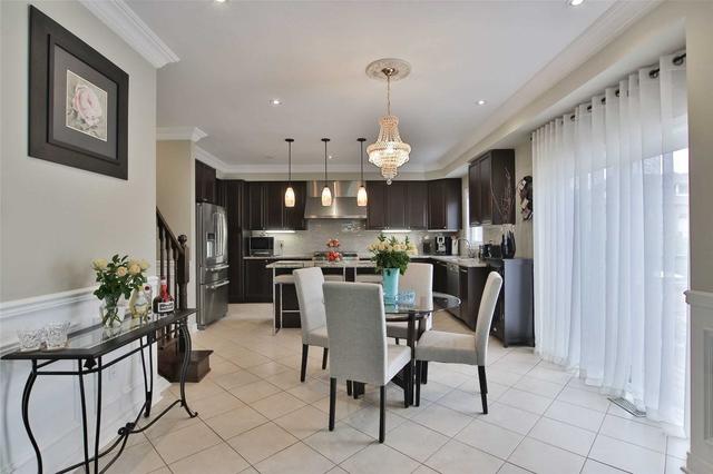 397 Thomas Cook Ave, House detached with 5 bedrooms, 4 bathrooms and 5 parking in Vaughan ON | Image 3