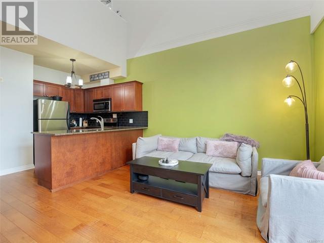 407 - 866 Goldstream Ave, Condo with 1 bedrooms, 2 bathrooms and 1 parking in Langford BC | Image 4