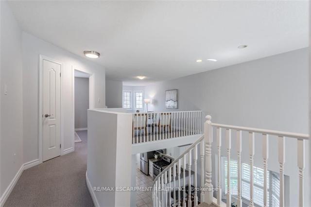 1a - 3243 New St, Townhouse with 3 bedrooms, 2 bathrooms and 2 parking in Burlington ON | Image 6