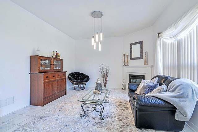 80 Foxfield Cres, House detached with 5 bedrooms, 4 bathrooms and 4 parking in Vaughan ON | Image 8