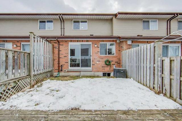 56 Sufi Cres, House attached with 3 bedrooms, 4 bathrooms and 2 parking in Toronto ON | Image 14
